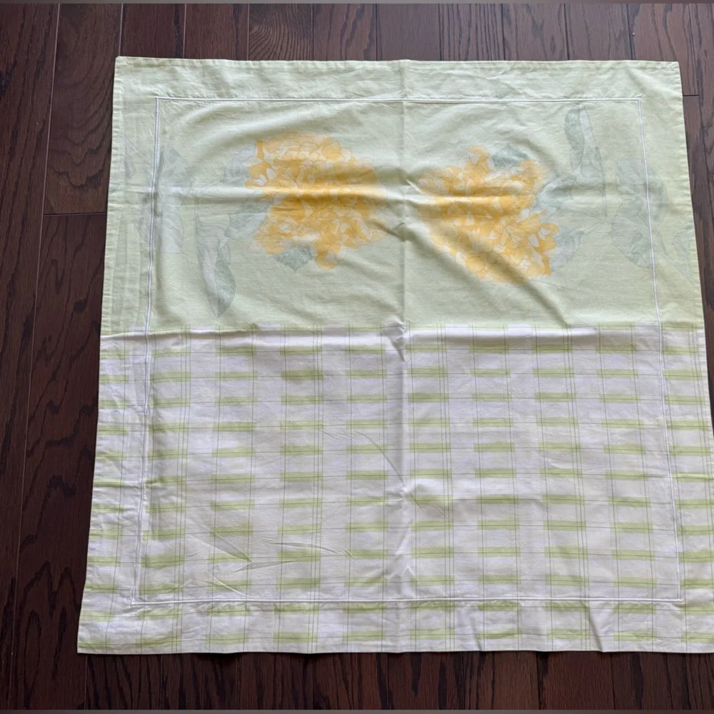 Yves Delorme Paris 2 Euro Shams 29” Square
